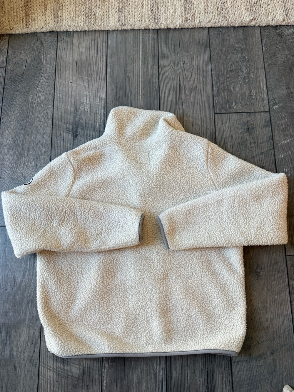Vuori Women's Alpine Sherpa Jacket - Picture 6 of 7